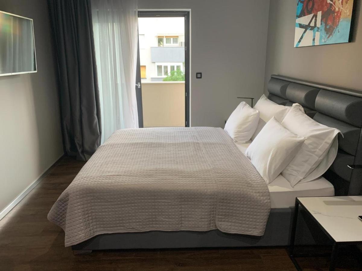 Roof 69 Rooms Split Zewnętrze zdjęcie